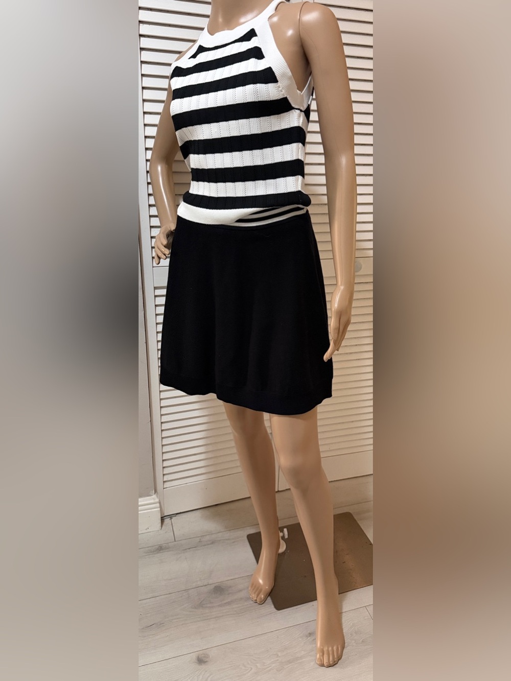 House of Harlow 1960 Black & White Knit Coordinating Set